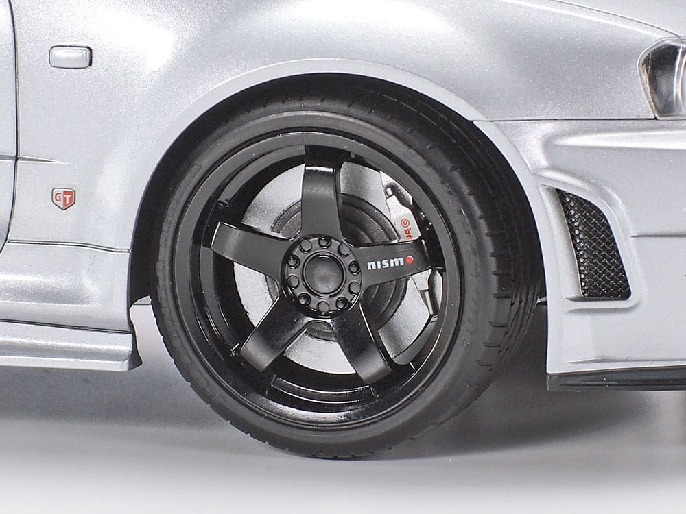 Zdjęcie dodatkowe produktu Nissan Skyline R34 GT-R Nismo Z-tune 1:24 Tamiya 24282