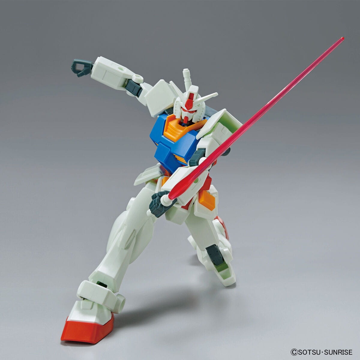Zdjęcie dodatkowe produktu Gunpla RX-78-2 Gundam (Full Weapon Set) EG 1:144