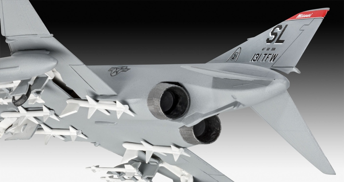 Zdjęcie dodatkowe produktu F-4E Phantom (Easy click) 1:72 Revell 03651